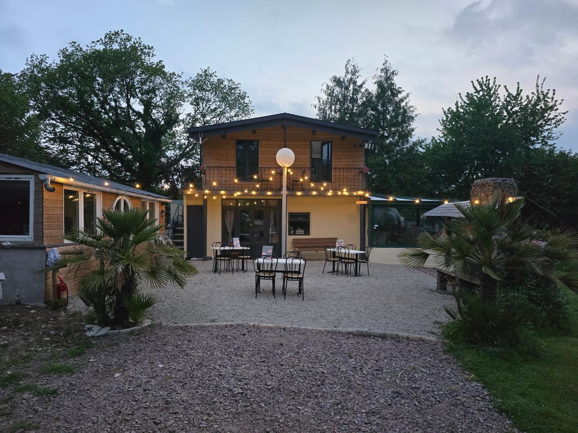 Clos Des Monts Saint-Martin-des-Besaces Exterior photo